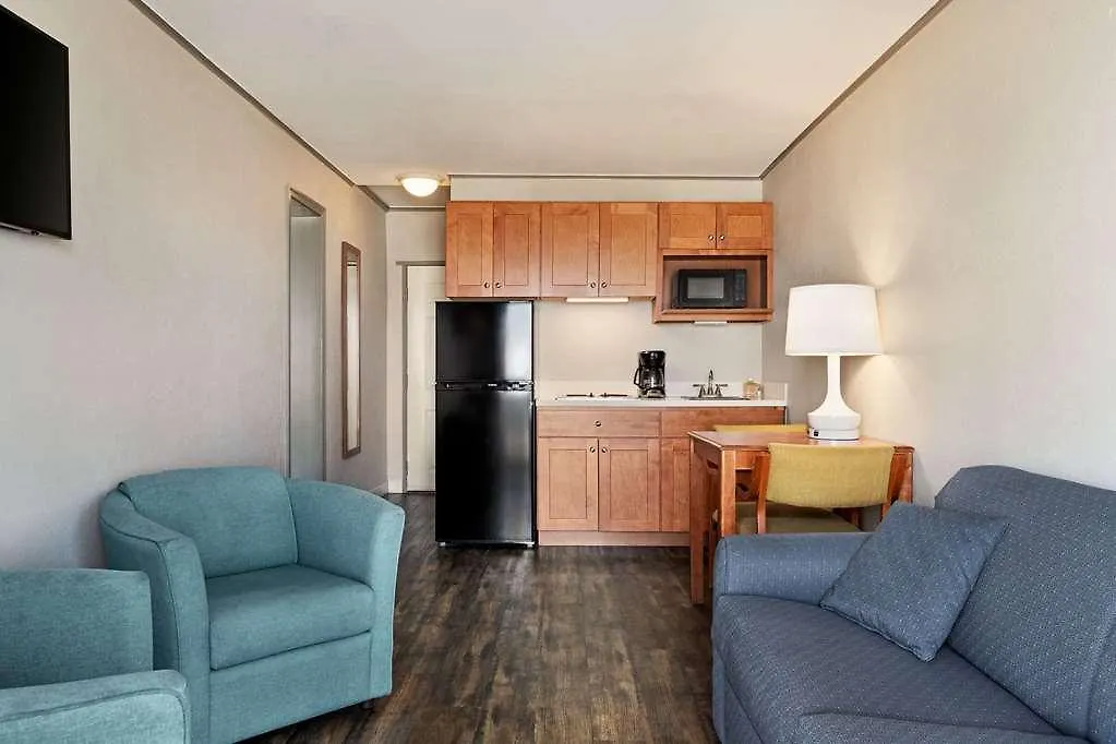 Days Inn By Wyndham Ocean City Oceanfront