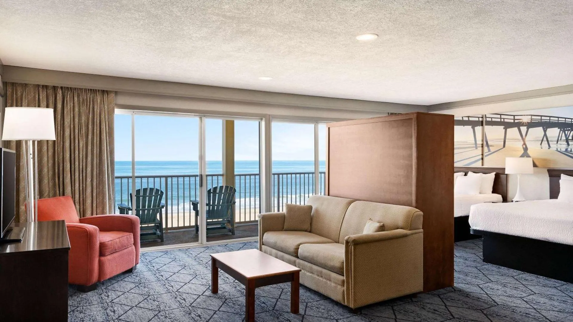 Days Inn By Wyndham Ocean City Oceanfront 3*,