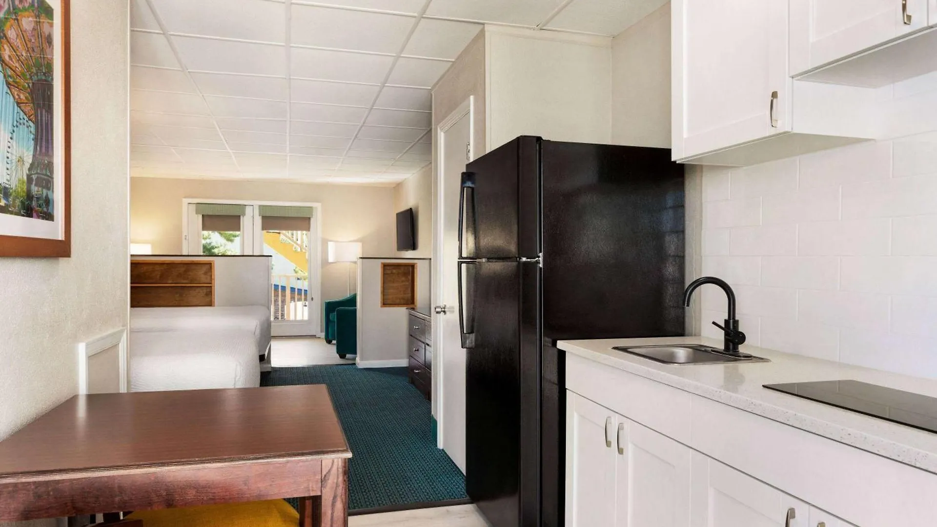 Days Inn By Wyndham Ocean City Oceanfront 3*,